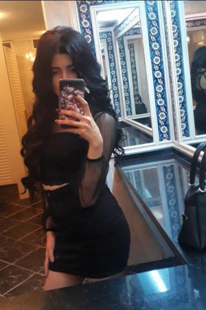 Escort girl Мелана