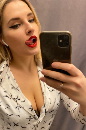 Индивидуалка Оля